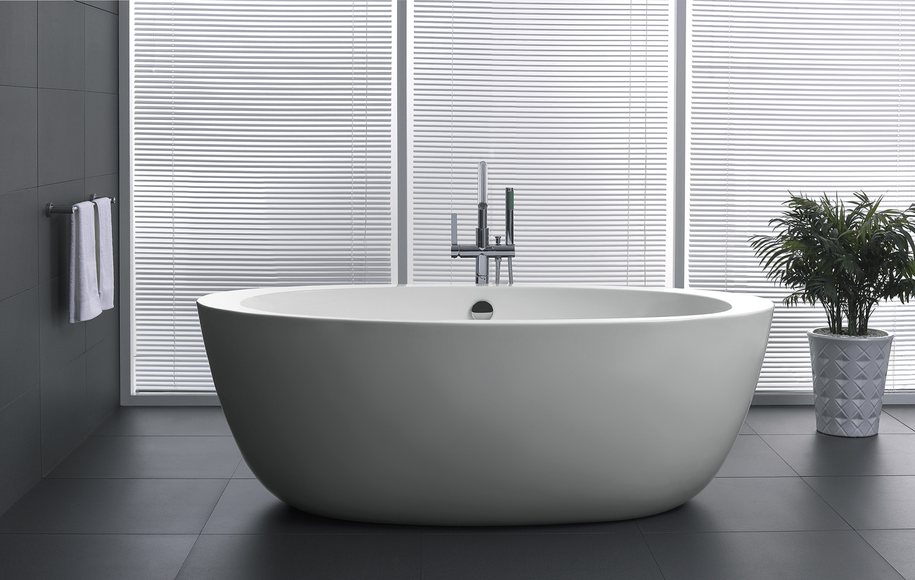 купить Ванна акриловая отдельностоящая BelBagno BB67-1700 